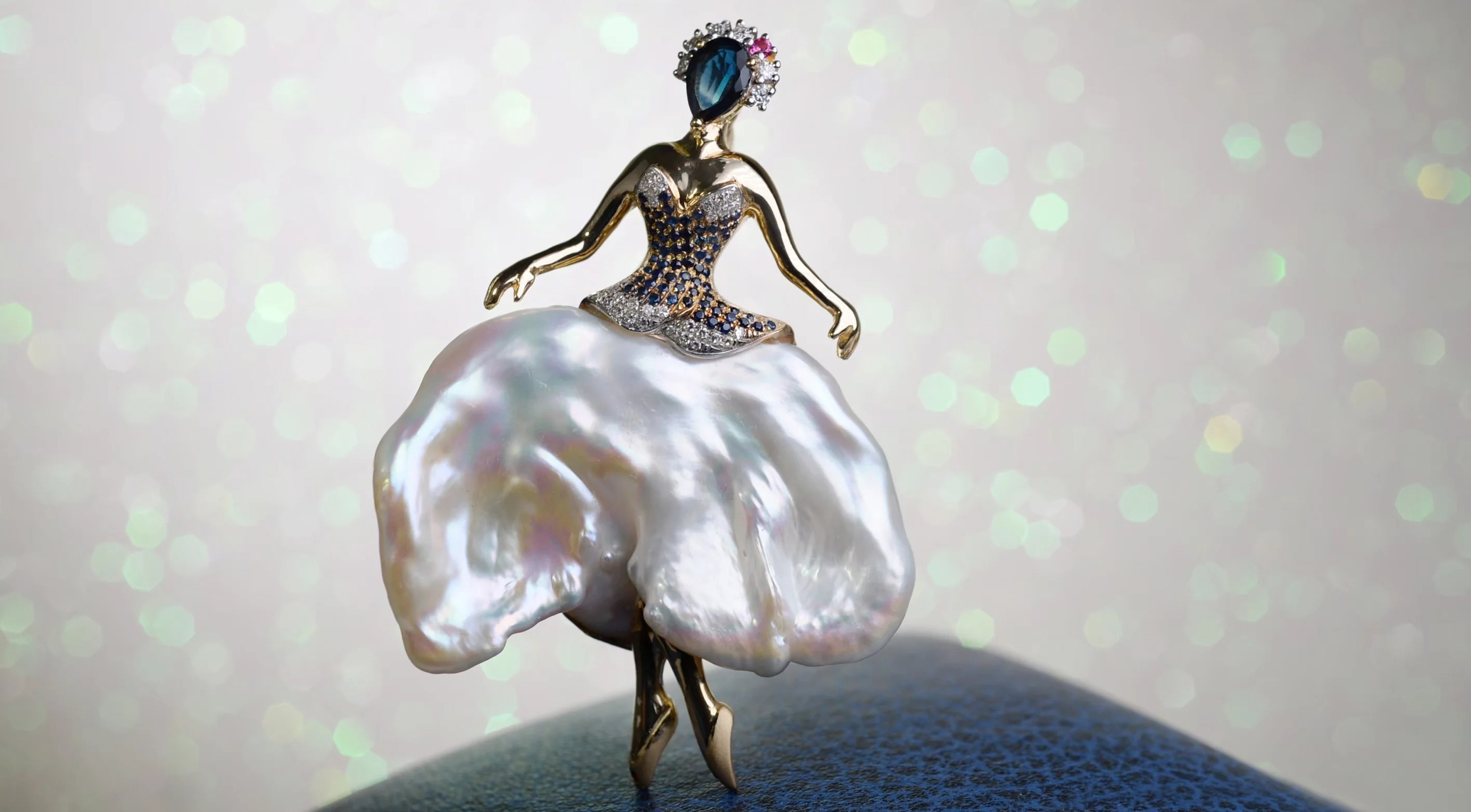 �������