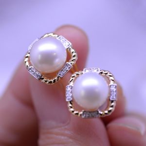 ��Լ�������ϵ��