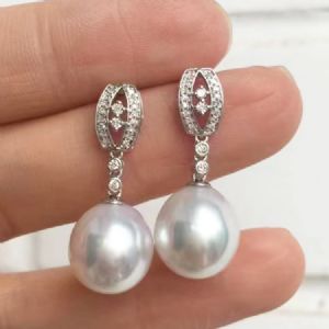 ��Լ�������ϵ��